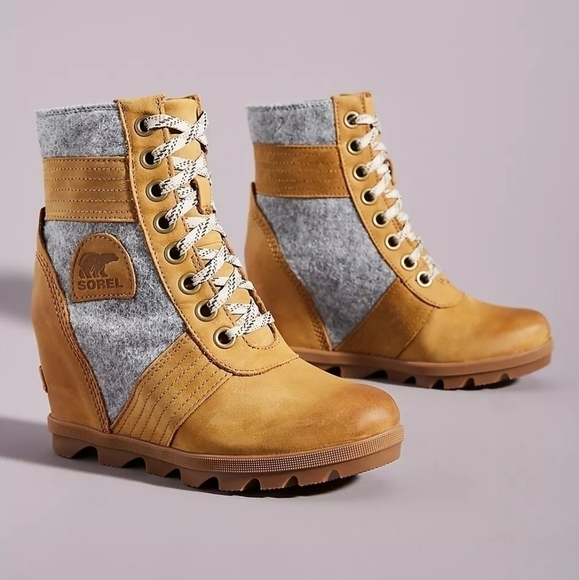 Sorel Lexie Camel Tan Leather Gray Fleece Wedge Lace Up Burnished Ankle Boots - Picture 1 of 9